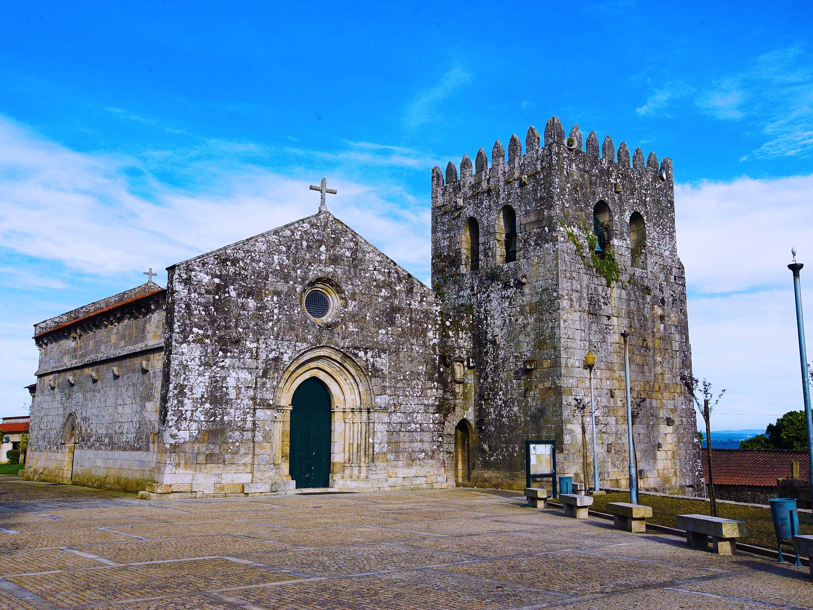 Igreja-Sta-Maria-de-Abade-de-Neiva_Barcelos